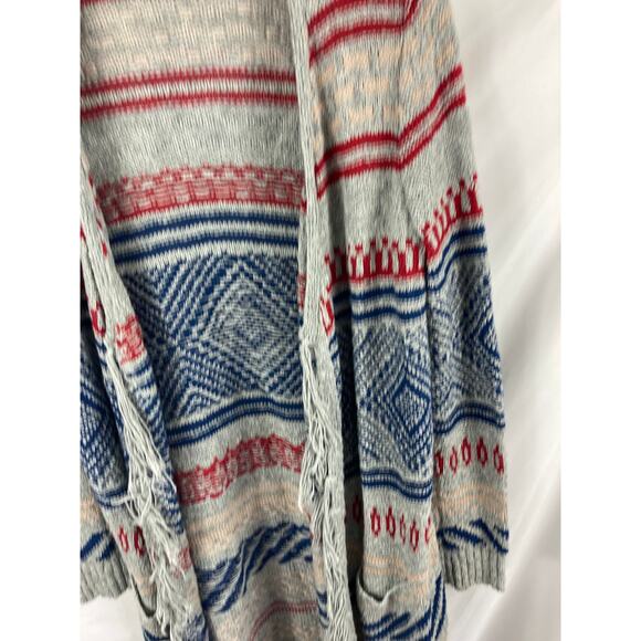 American Eagle Patterned Fringe Longline Knit Cardigan Size Medium - Picture 3 of 6